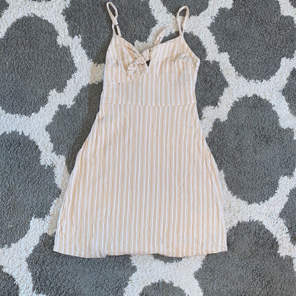 Cute white and cream summer dress!!